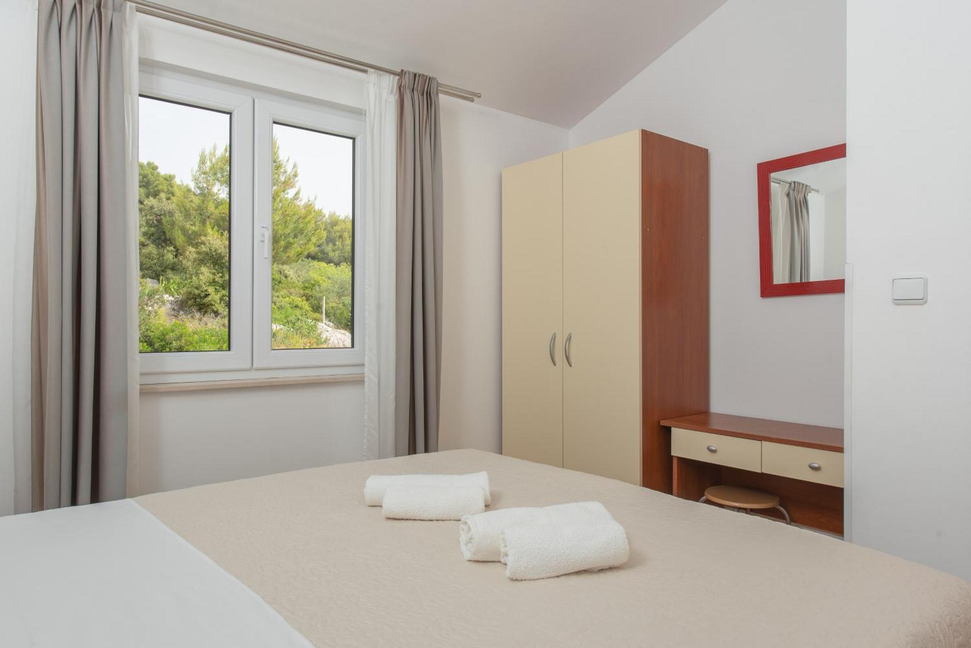 Apartments Iva มารีนา ภายนอก รูปภาพ