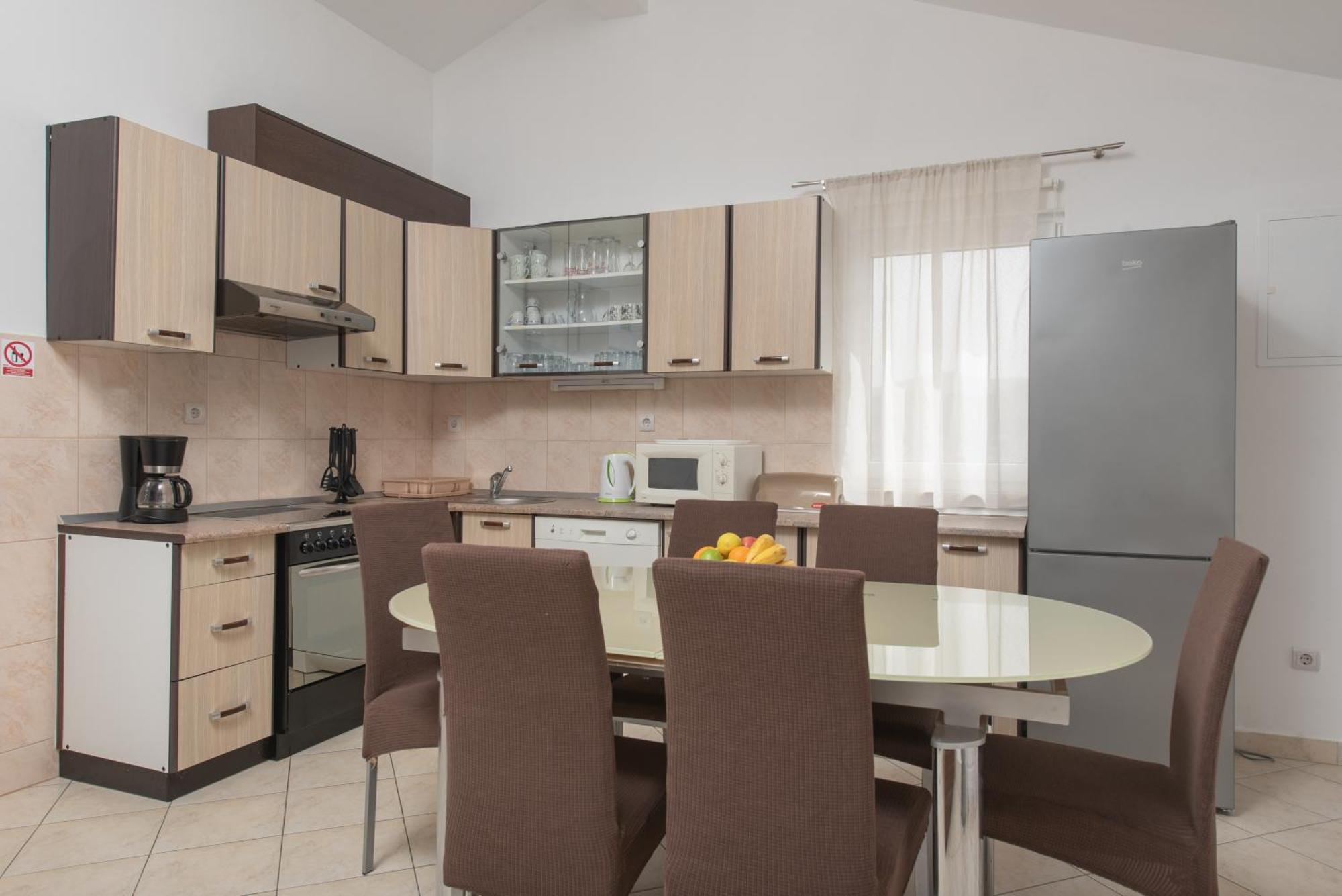 Apartments Iva มารีนา ภายนอก รูปภาพ