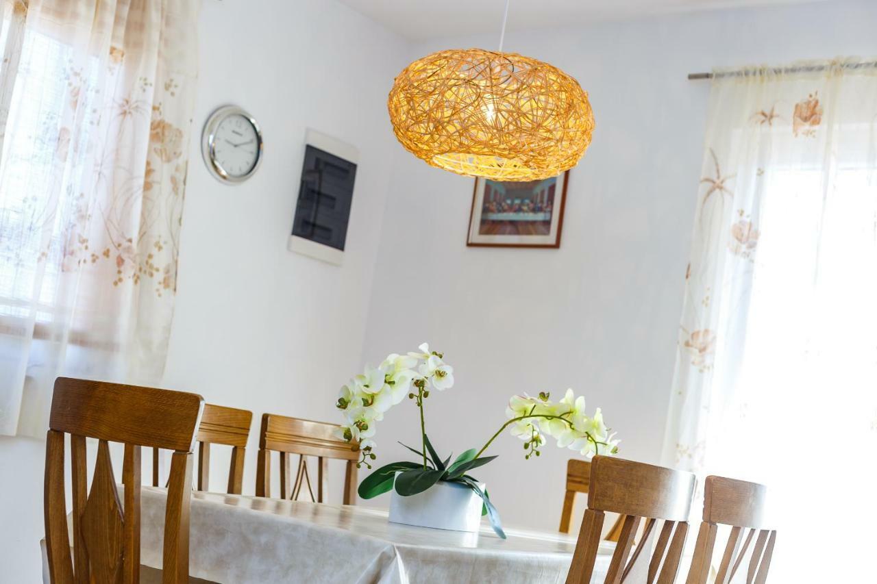 Apartments Iva มารีนา ภายนอก รูปภาพ
